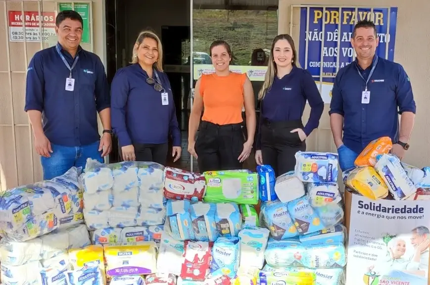 Doação de fraldas ao Albergue São Vicente de Paulo